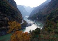 嘉陵江大峡谷