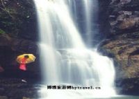 龙潭瀑布