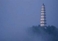 崇霞宝塔
