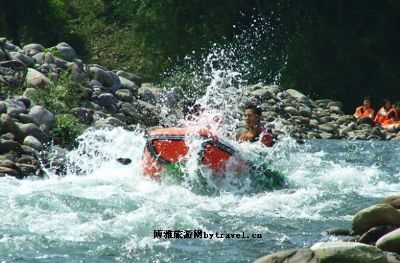 阿坝大九寨岷江漂流