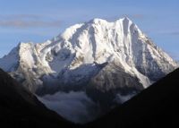 雅拉雪山