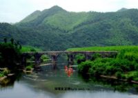 东津河漂流