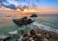 东极岛东海第一哨灯塔（海疆卫士门石碑）