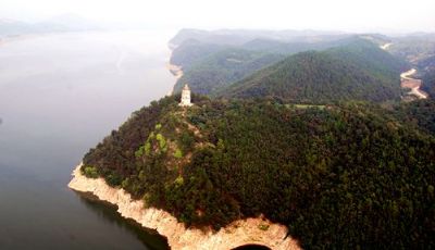 龙山塔