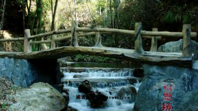 郧西龙潭河旅游区