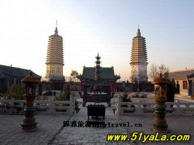 崇兴寺双塔