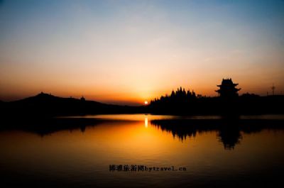 襄阳古城墙护城河