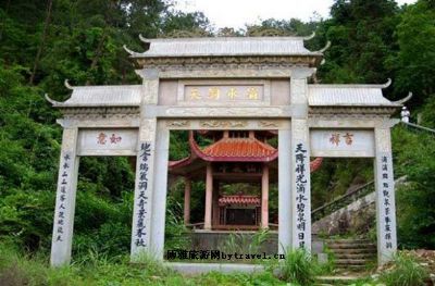 龙岩朝斗岩