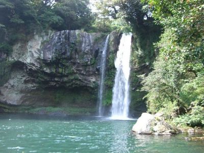 三峡大瀑布景区 白果树瀑布
